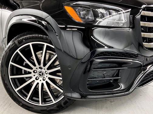2025 Mercedes-Benz GLS 450 4MATIC
