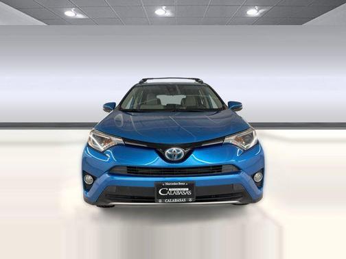 2018 Toyota RAV4 Hybrid XLE