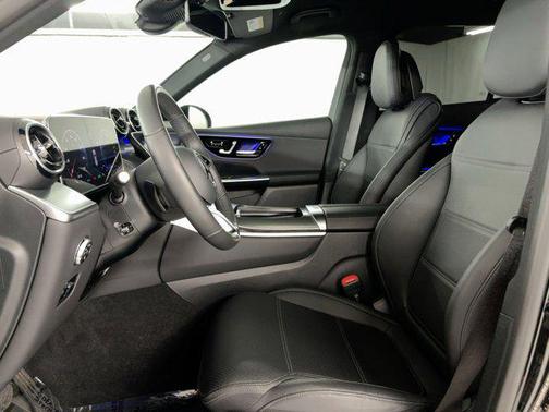 2025 Mercedes-Benz GLC 350e Base