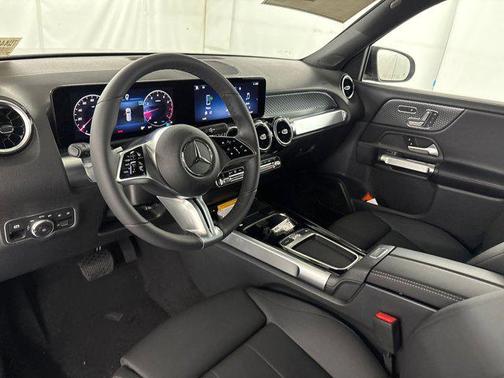 2026 Mercedes-Benz GLB 250 Base