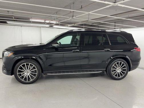 2025 Mercedes-Benz GLS 580 4MATIC