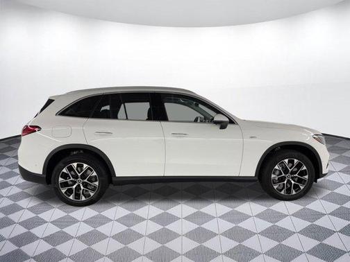 2025 Mercedes-Benz GLC 350e Base