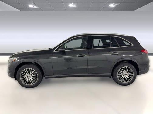 2026 Mercedes-Benz GLC 300 Base