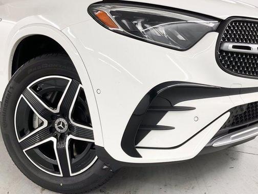 2025 Mercedes-Benz GLC 350e Base