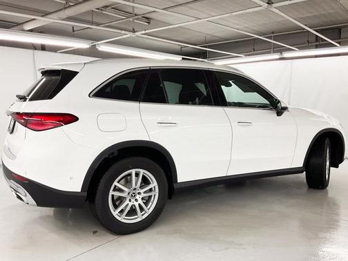 2025 Mercedes-Benz GLC 300 Base