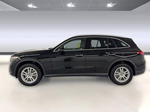 2025 Mercedes-Benz GLC 300 Base