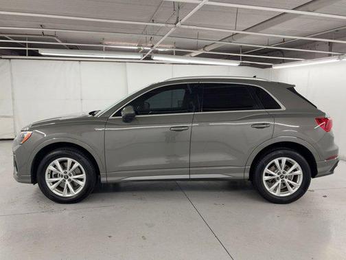 2021 Audi Q3 45 S line Premium