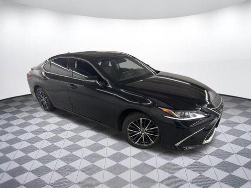 2024 Lexus ES 300h Base
