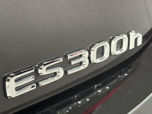 2024 Lexus ES 300h Base