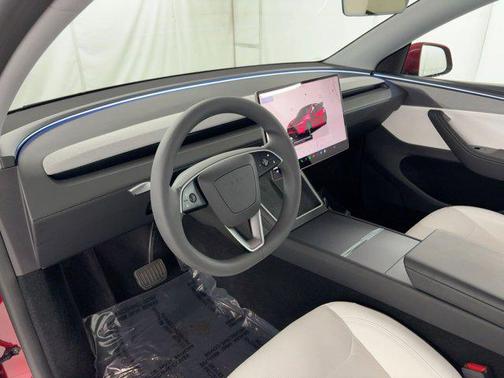 2026 Tesla Model Y Premium Rear-Wheel Drive