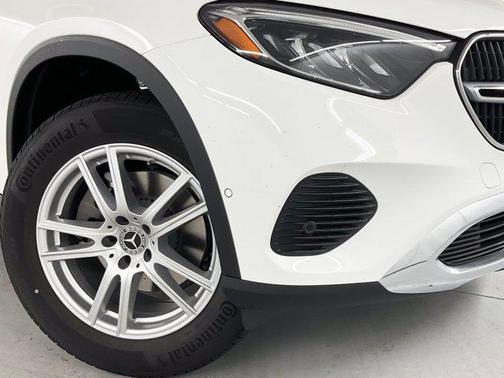2025 Mercedes-Benz GLC 300 Base