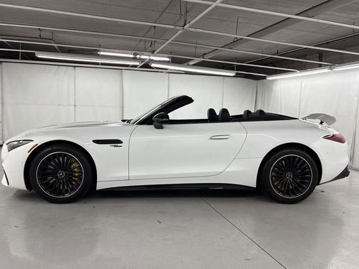 MANUFAKTUR Moonlight White Metallic 2025 Mercedes-Benz AMG SL 43 Base