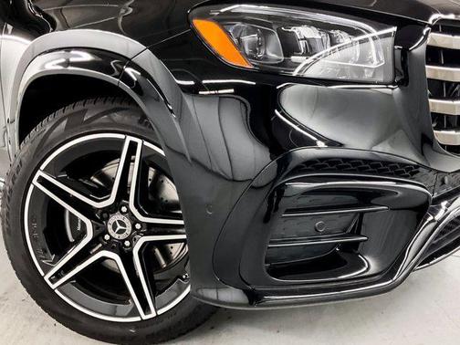 2025 Mercedes-Benz GLS 450 4MATIC
