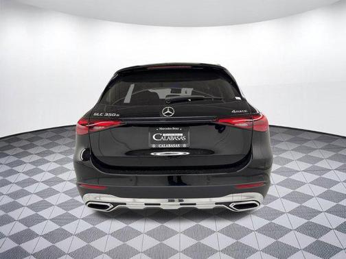 2025 Mercedes-Benz GLC 350e Base