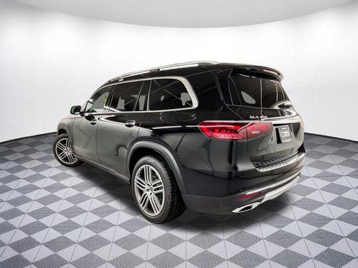 2025 Mercedes-Benz GLS 450 4MATIC