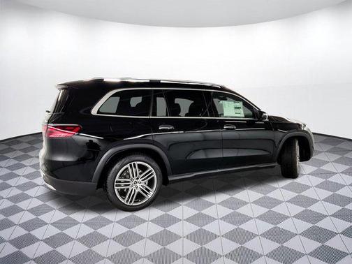 2025 Mercedes-Benz GLS 450 4MATIC