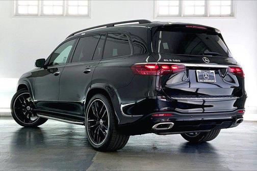 2025 Mercedes-Benz GLS 580 4MATIC