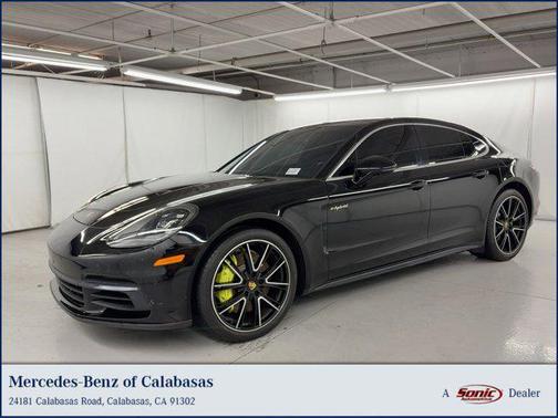 2018 Porsche Panamera 4