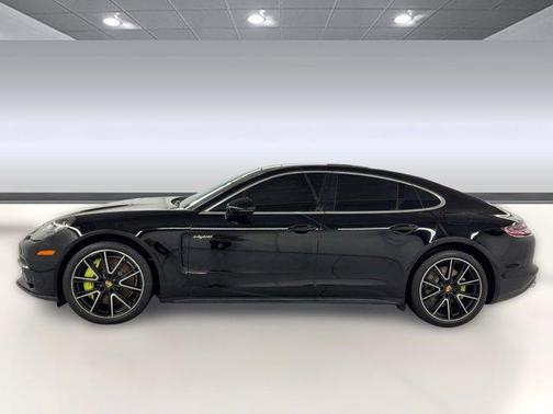 2018 Porsche Panamera 4
