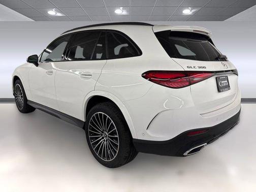 2026 Mercedes-Benz GLC 300 Base
