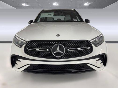 2026 Mercedes-Benz GLC 300 Base
