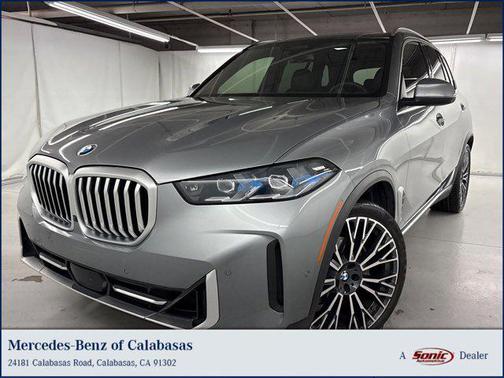 Skyscraper Grey Metallic 2025 BMW X5 xDrive40i