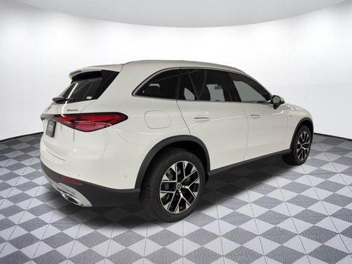 2025 Mercedes-Benz GLC 350e Base