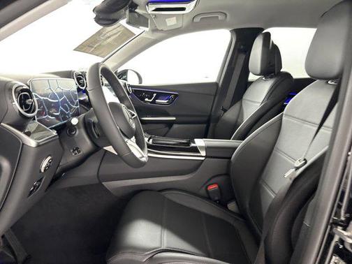 2025 Mercedes-Benz GLC 350e Base