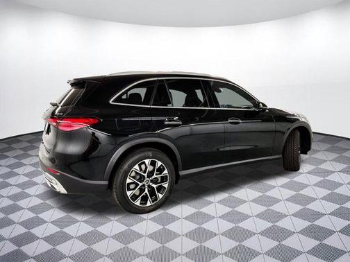 2025 Mercedes-Benz GLC 350e Base