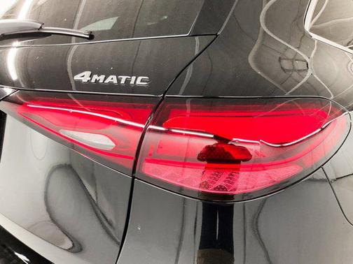 2025 Mercedes-Benz GLC 350e Base