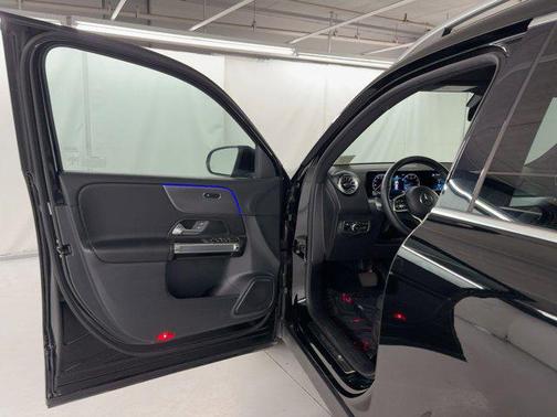 2022 Mercedes-Benz GLB 250 Base