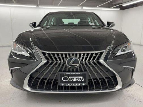 2024 Lexus ES 300h Base
