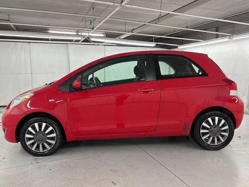 2009 Toyota Yaris Base