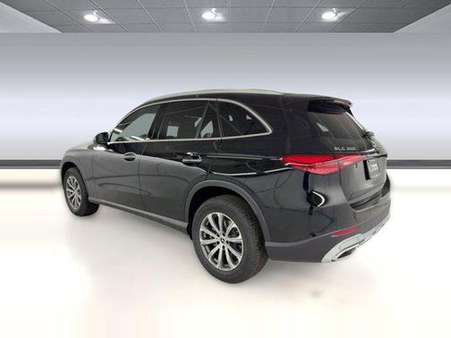 2026 Mercedes-Benz GLC 300 Base