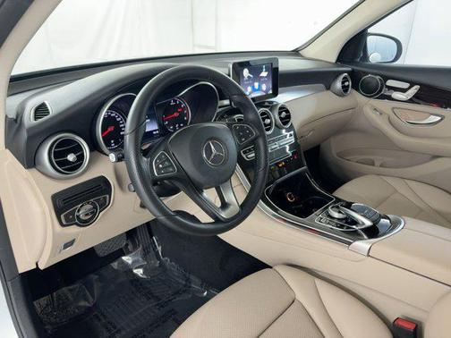 2017 Mercedes-Benz GLC 300 Base