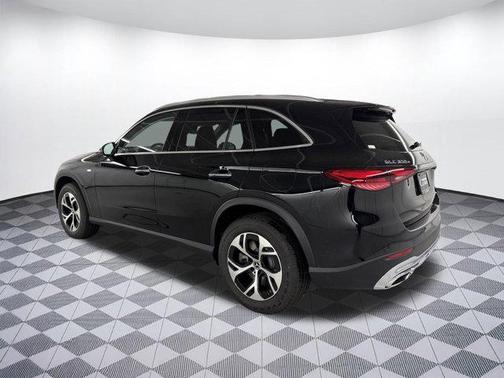 2025 Mercedes-Benz GLC 350e Base