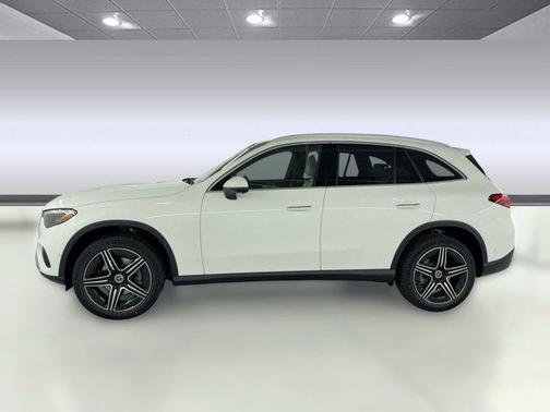 2026 Mercedes-Benz GLC 300 Base