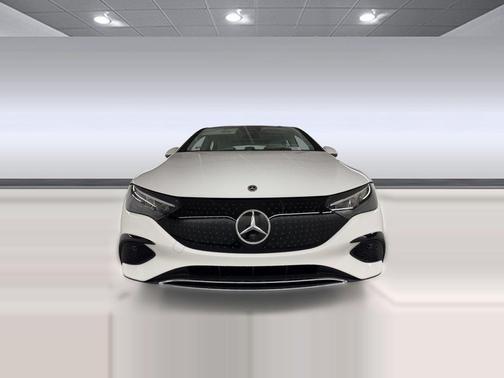 Polar White 2026 Mercedes-Benz EQE 320 EQE 320