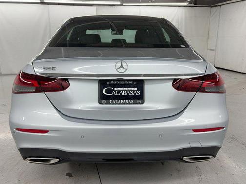 2022 Mercedes-Benz E-Class E 350