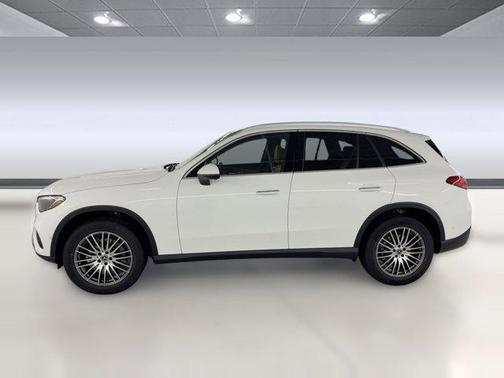 2026 Mercedes-Benz GLC 300 Base