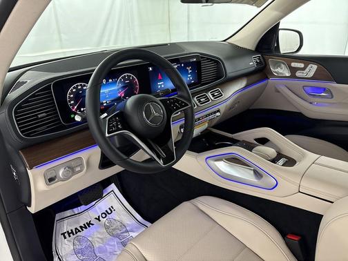 Polar White 2026 Mercedes-Benz GLS 450 4MATIC
