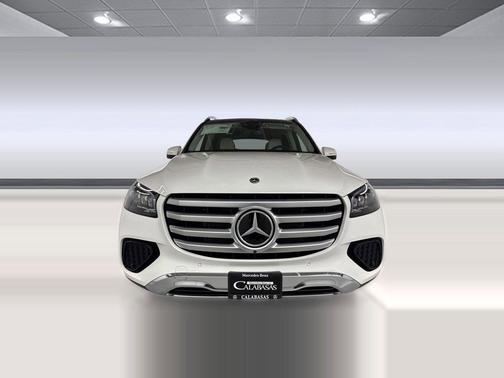 Polar White 2026 Mercedes-Benz GLS 450 4MATIC