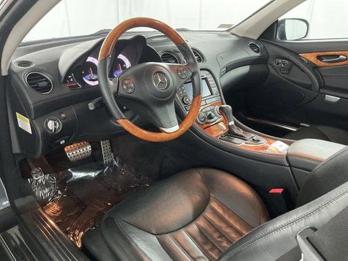2009 Mercedes-Benz SL-Class V8
