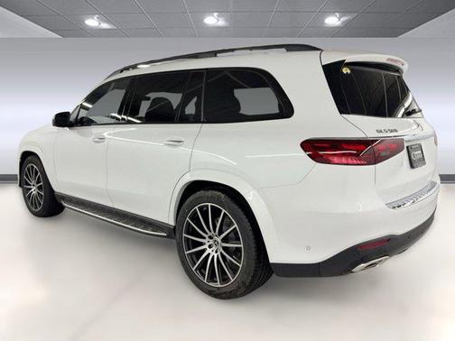 2026 Mercedes-Benz GLS 580 4MATIC