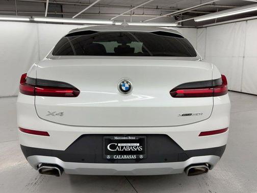 2022 BMW X4 xDrive30i