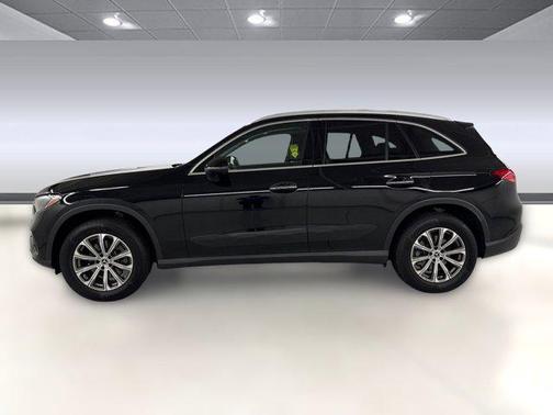 2023 Mercedes-Benz GLC 300 Base