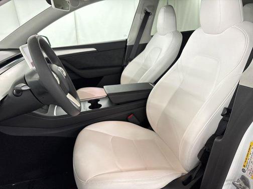 Pearl White Multi-Coat 2024 Tesla Model Y Long Range Dual Motor All-Wheel Drive