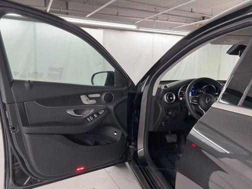 2022 Mercedes-Benz GLC 300 Base