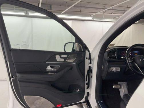 2026 Mercedes-Benz Maybach GLS 600 4MATIC