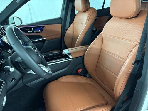 Polar White 2026 Mercedes-Benz GLC 300 Base